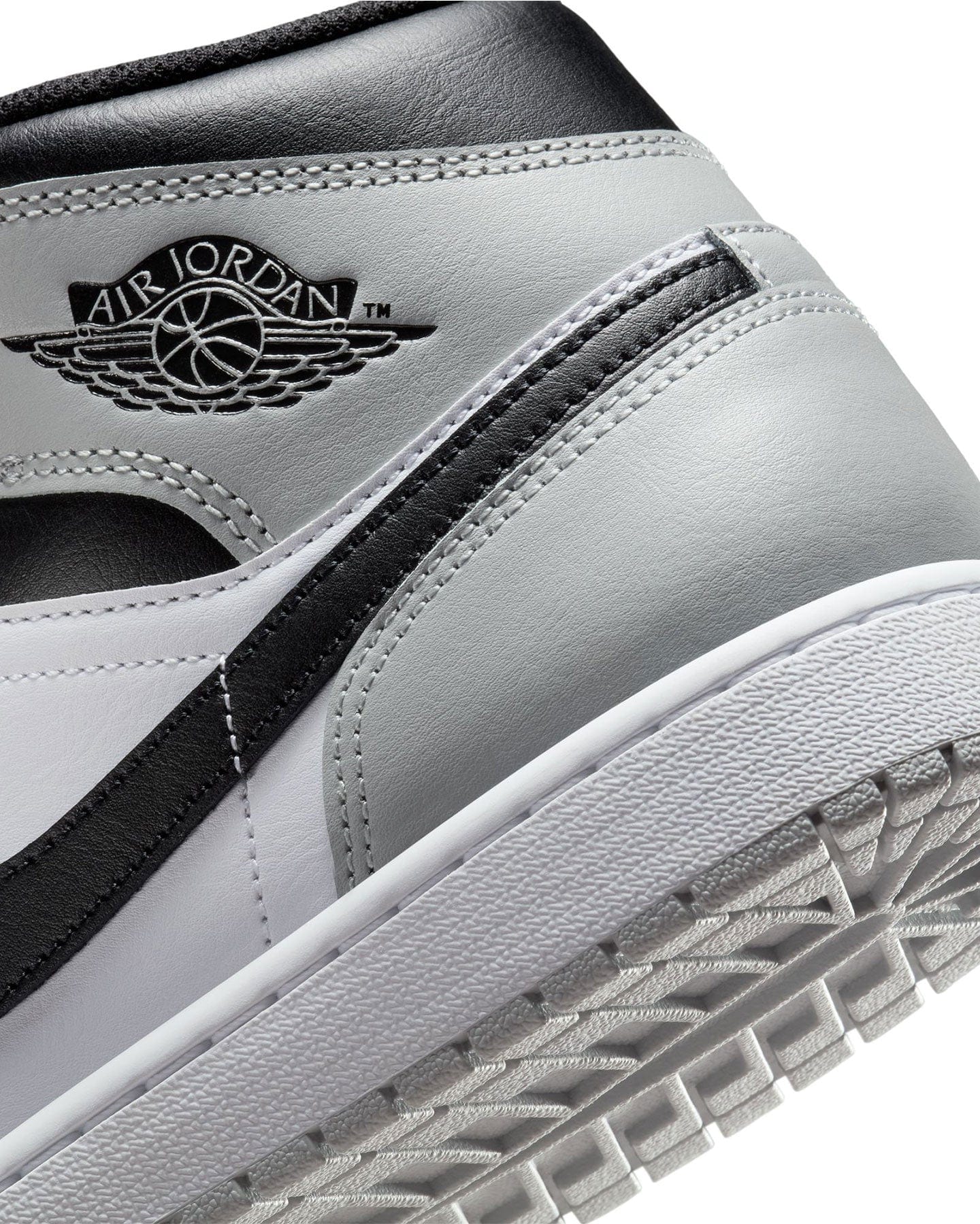 Jordan 1 Mid - White / Black - LT Smoke Grey - -