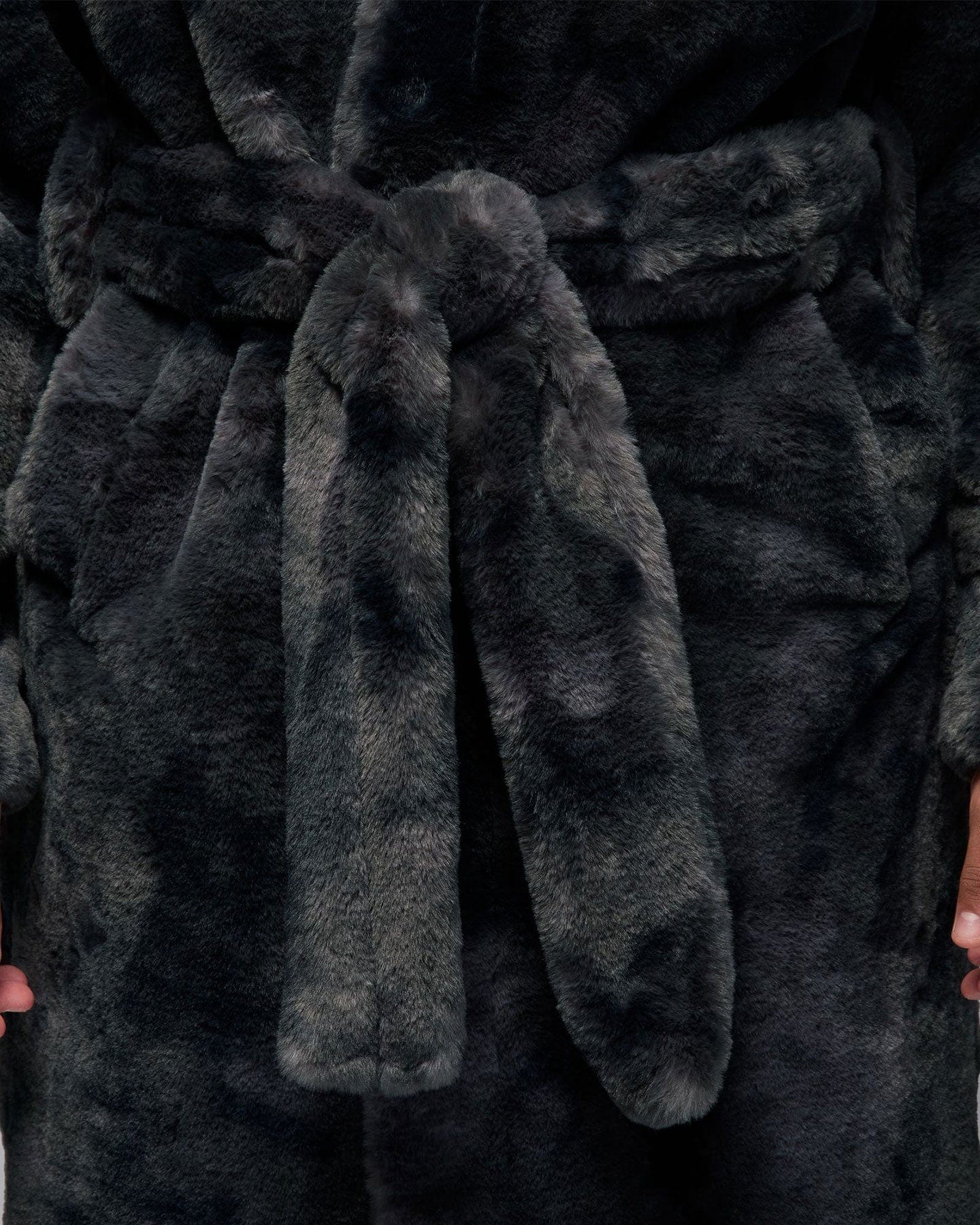 Jordan Brooklyn Holiday Fur Robe - Thunder Grey - -