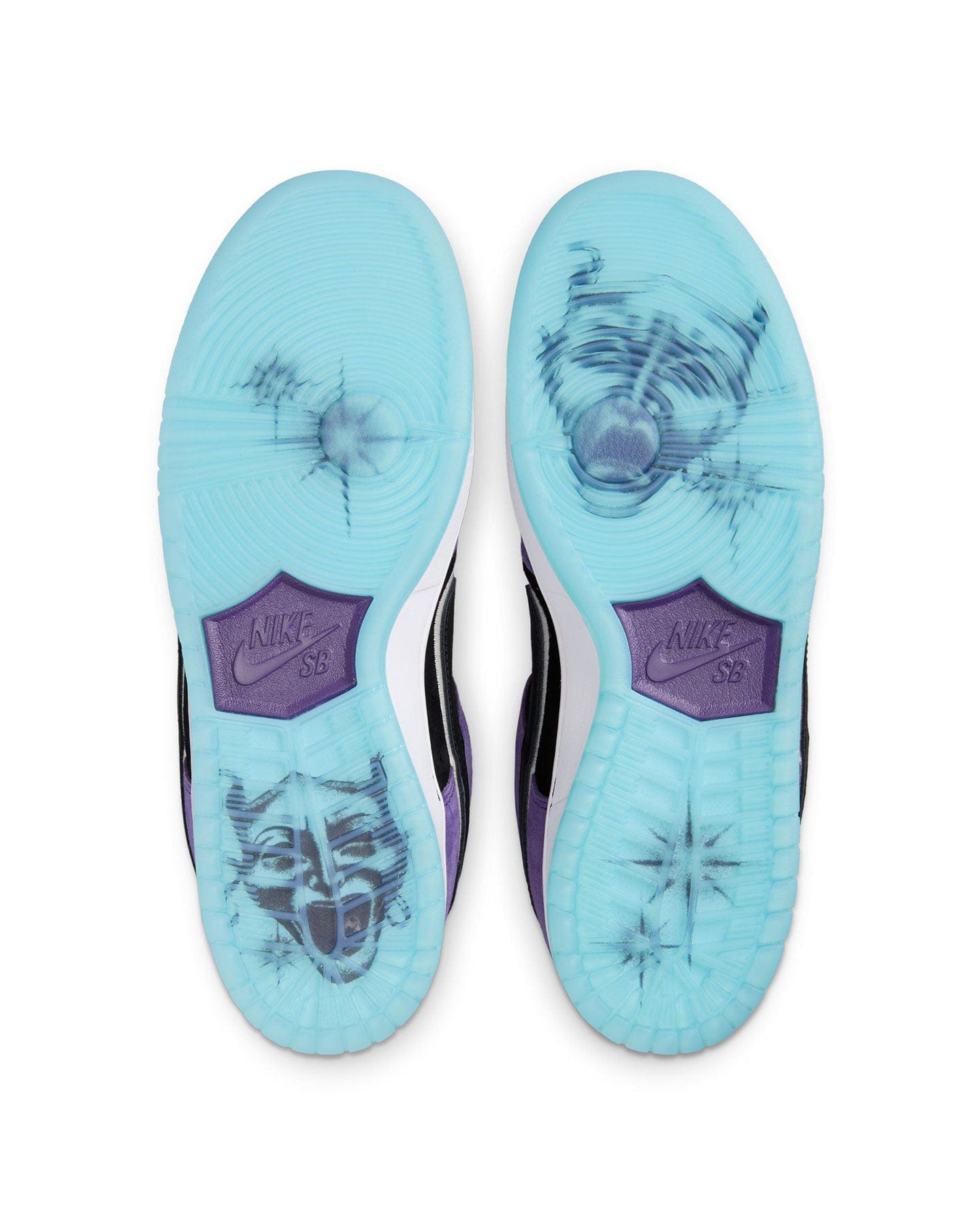 Nike SB Dunk Low Pro "Haley Wilson" - -