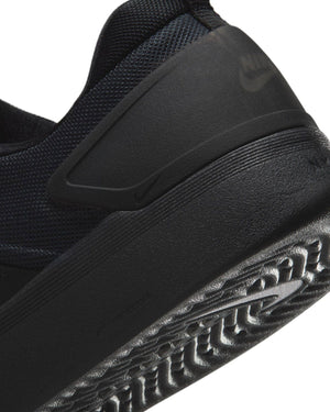 Nike SB Nyjah 4 - Black / White - -