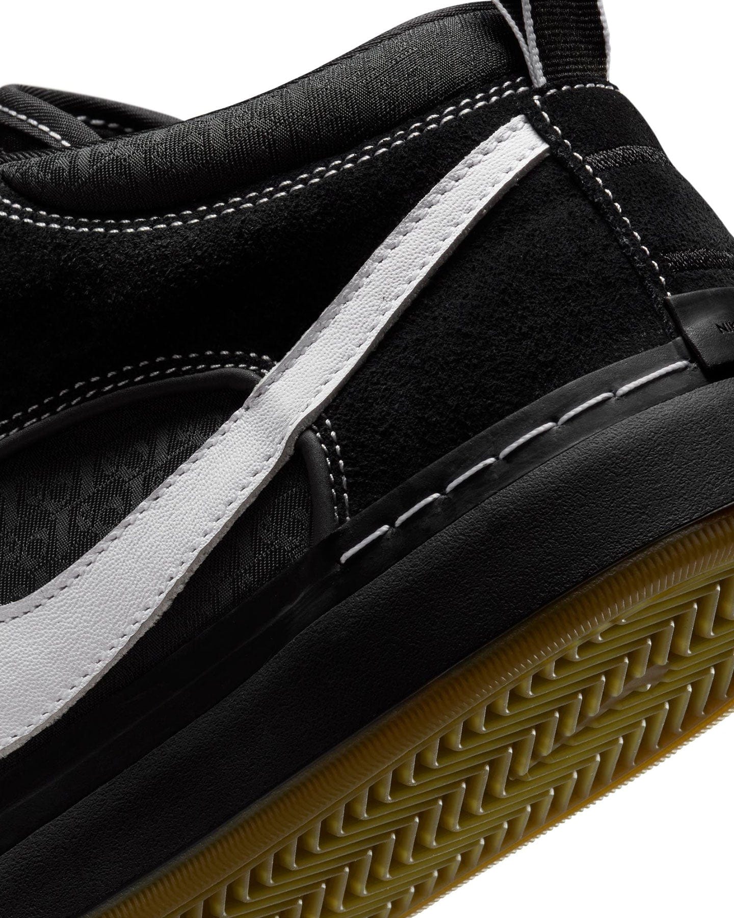 Nike SB React Leo - Black / White - Black / Gum - -