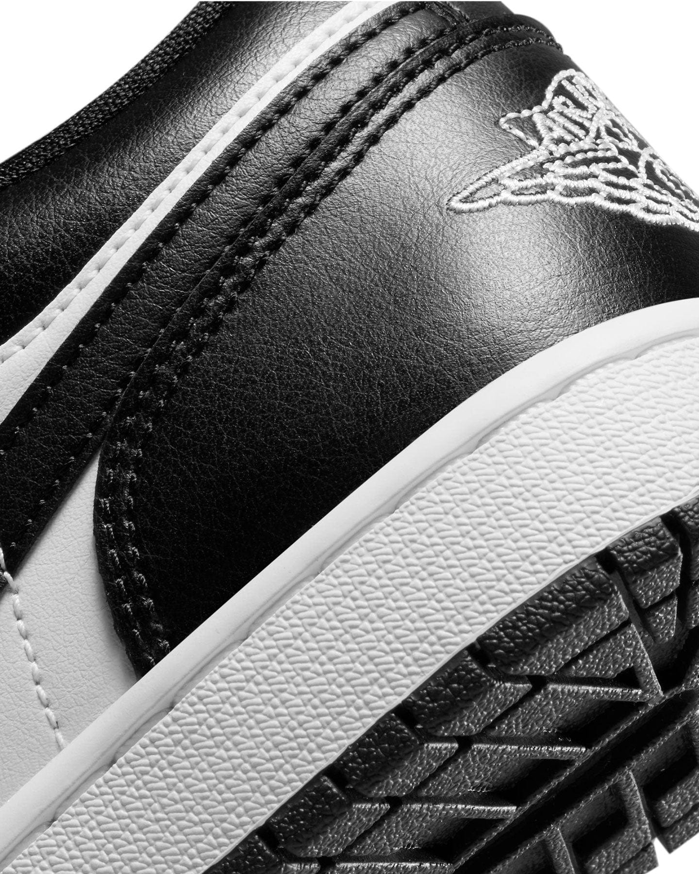 Women's Jordan 1 Low - White / Black - White - -