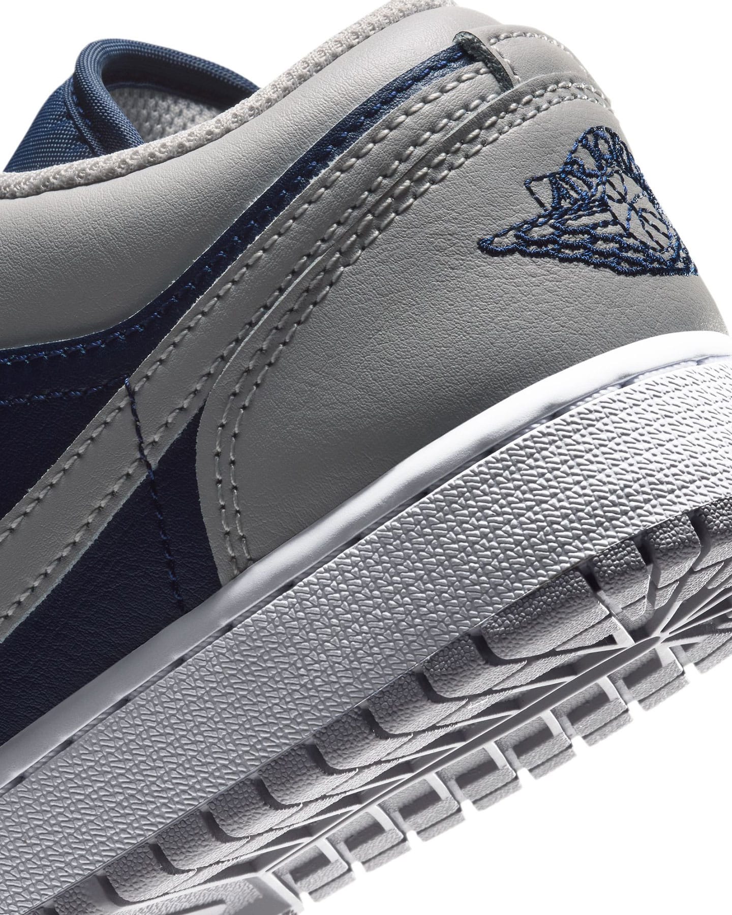 Jordan 1 Low GS - Tech Grey / College Navy - White - -