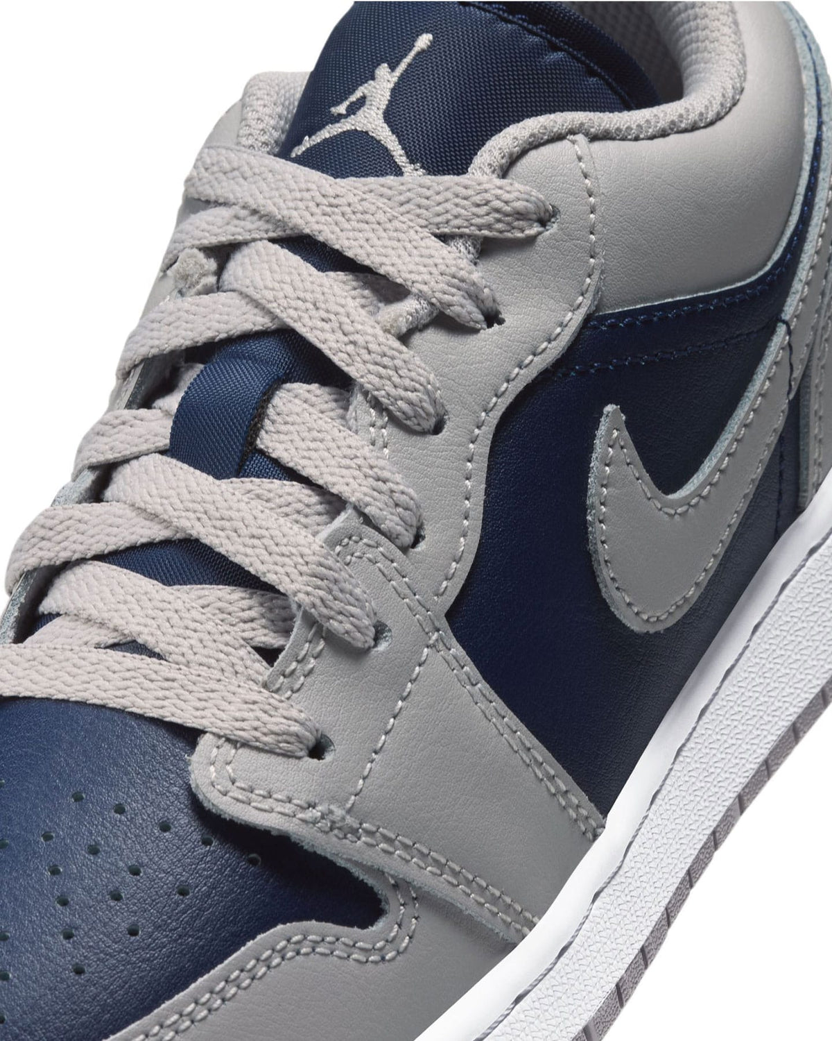 Jordan 1 Low GS - Tech Grey / College Navy - White - -
