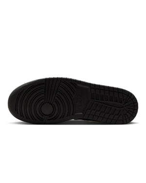 Jordan 1 Low SE - White / Black / Metallic Silver - -
