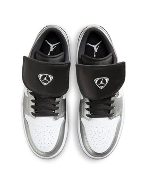 Jordan 1 Low SE - White / Black / Metallic Silver - -