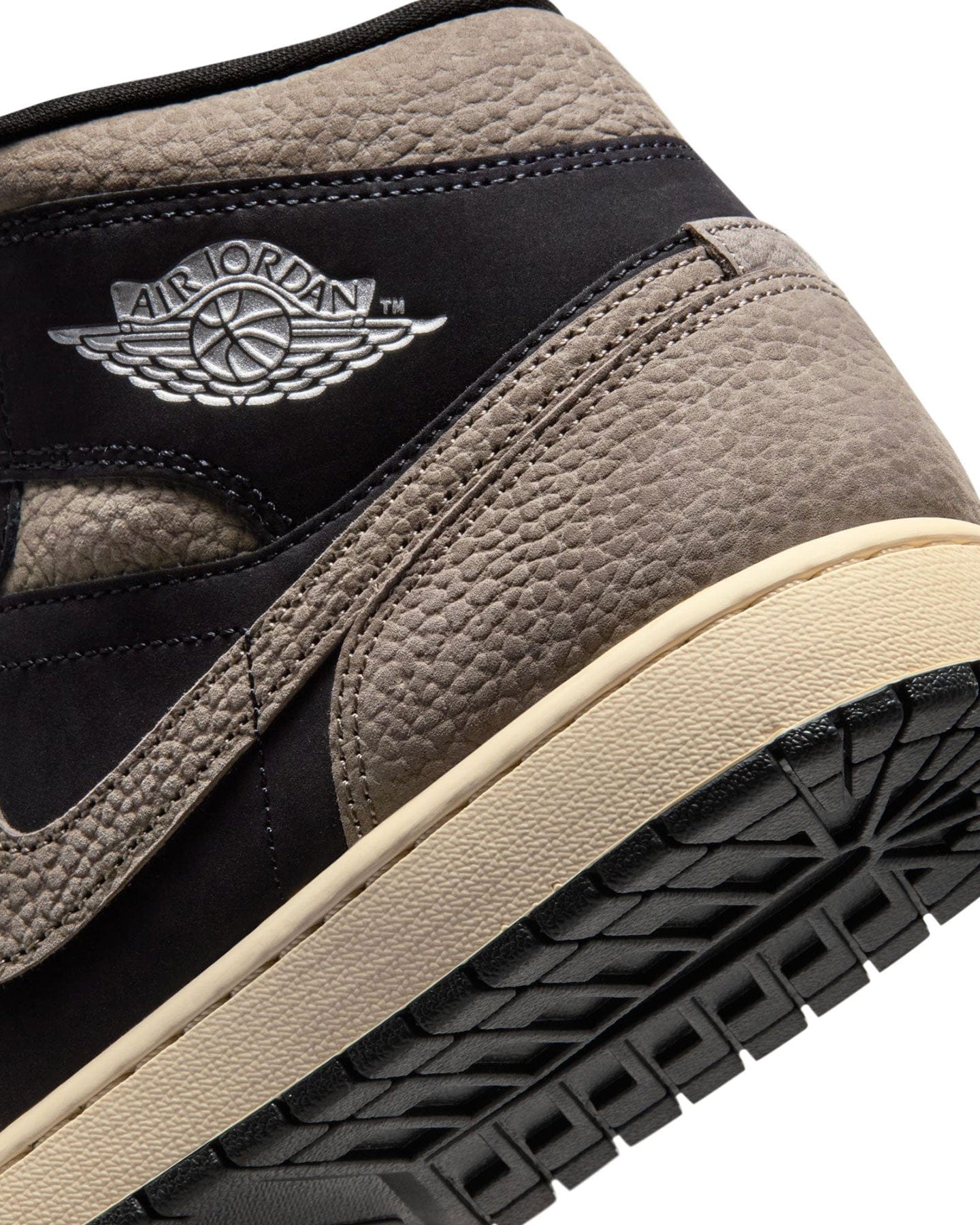 Jordan 1 Mid SE - Black / Olive - Lt Wild Mango - -