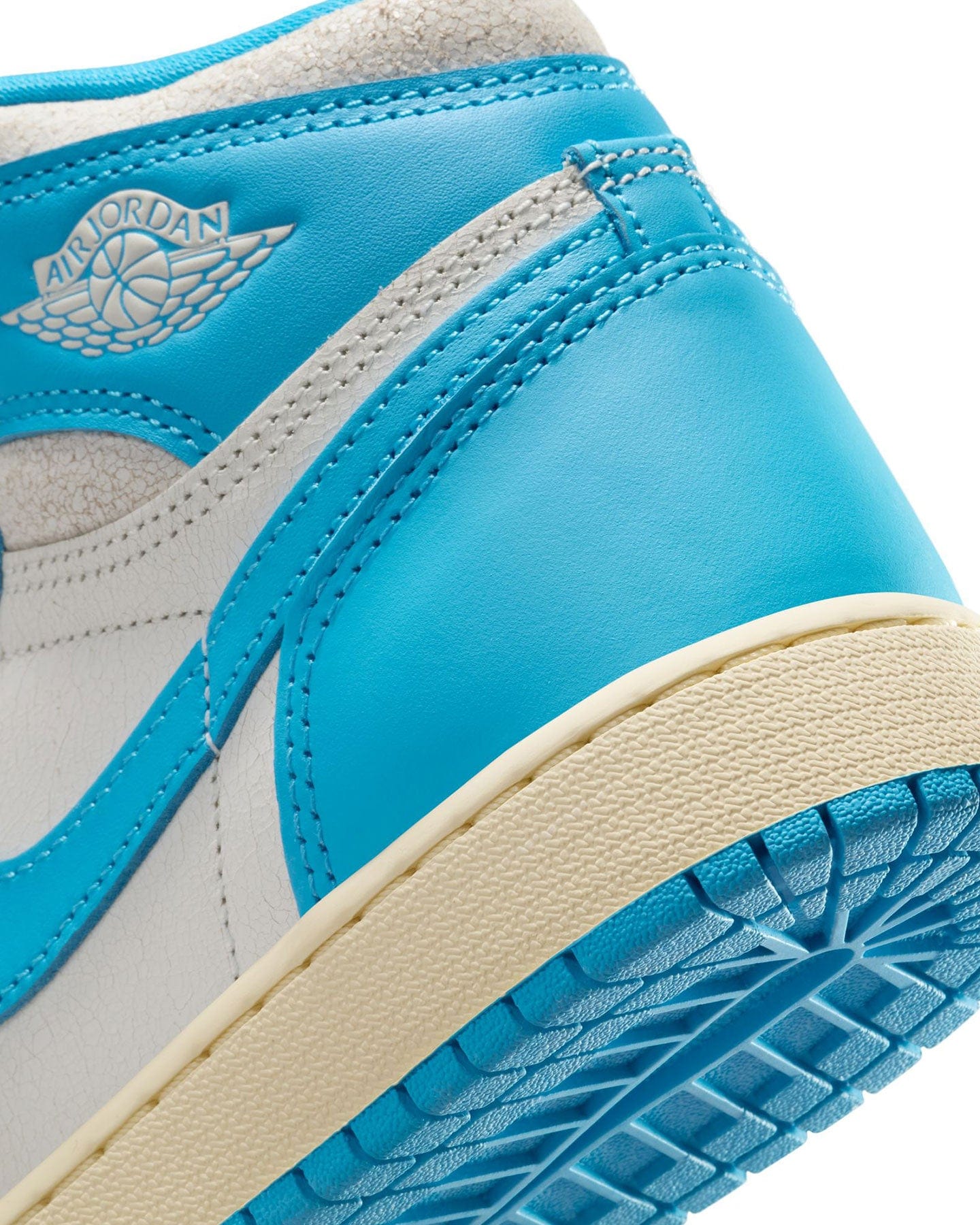 Jordan 1 Retro High OG ( GS ) - "UNC Reimagined" - -