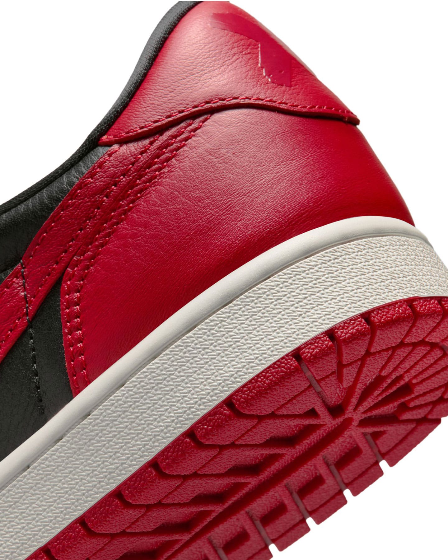 Jordan 1 Retro Low OG - Banned - -