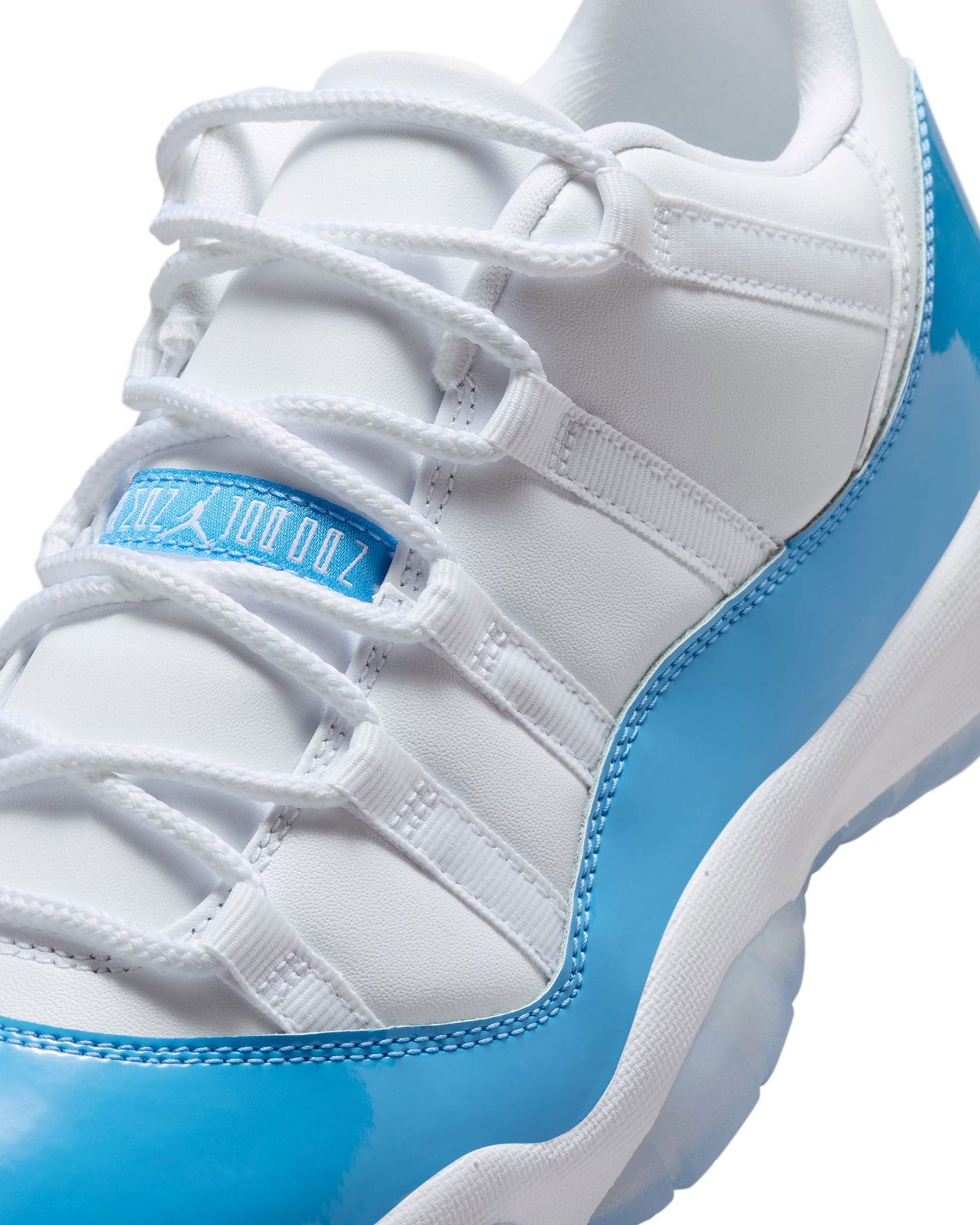 Jordan 11 Retro Low - University Blue - -
