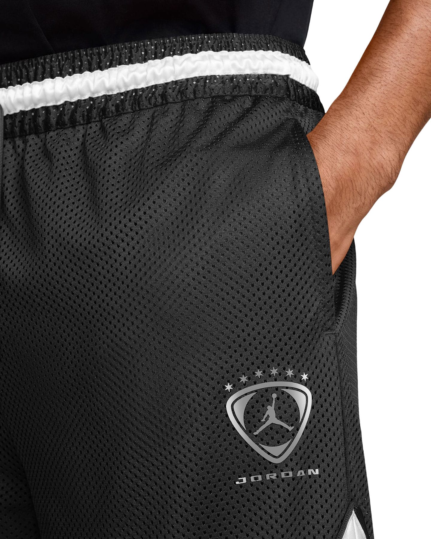 Jordan Brooklyn Diamond Mesh Shorts - Black / Metallic Silver - -