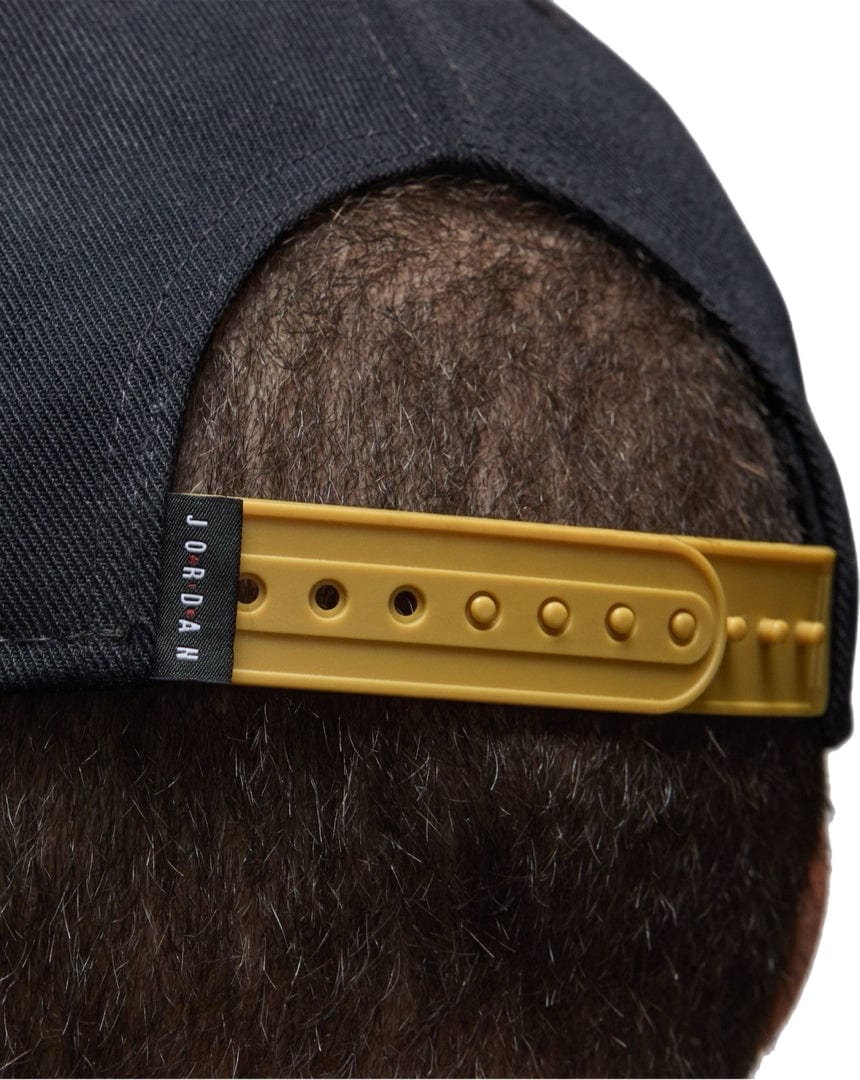 Jordan Jumpan Pro Hat - Black / Gold - -