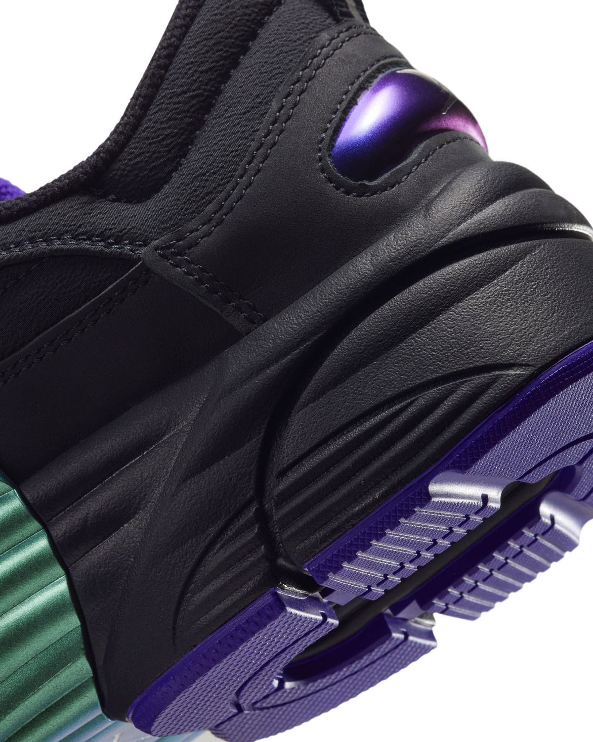 Jordan Trunner O/S SE - Black / Dark Concord / White - -
