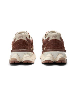 New Balance 9060 - Brown / Grey - -