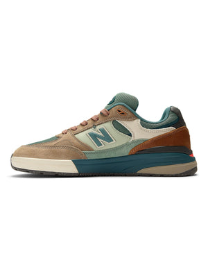 New Balance Numeric Reynolds 933 - Brown / Green - -