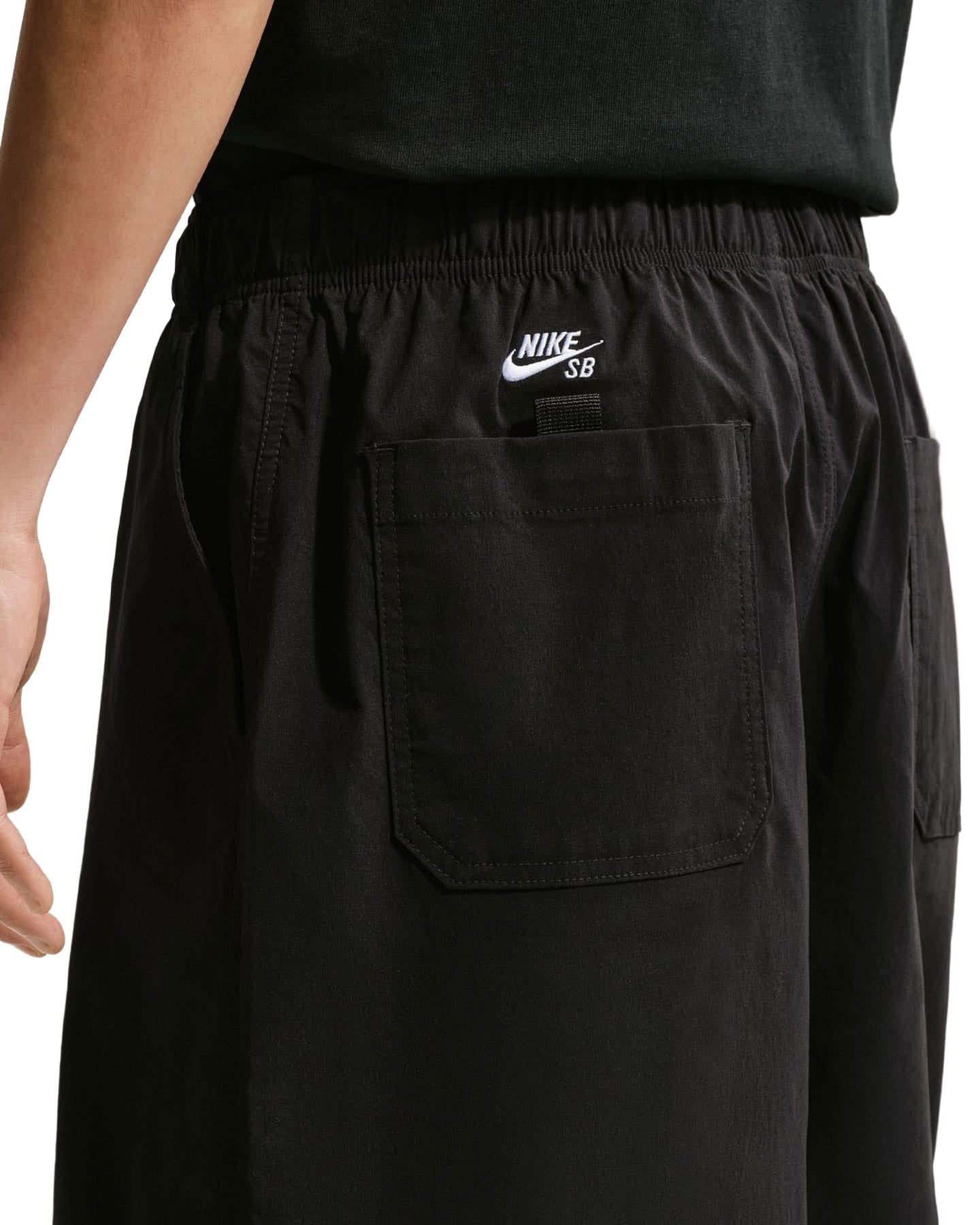 Nike SB 9er Shorts - Black / White - -