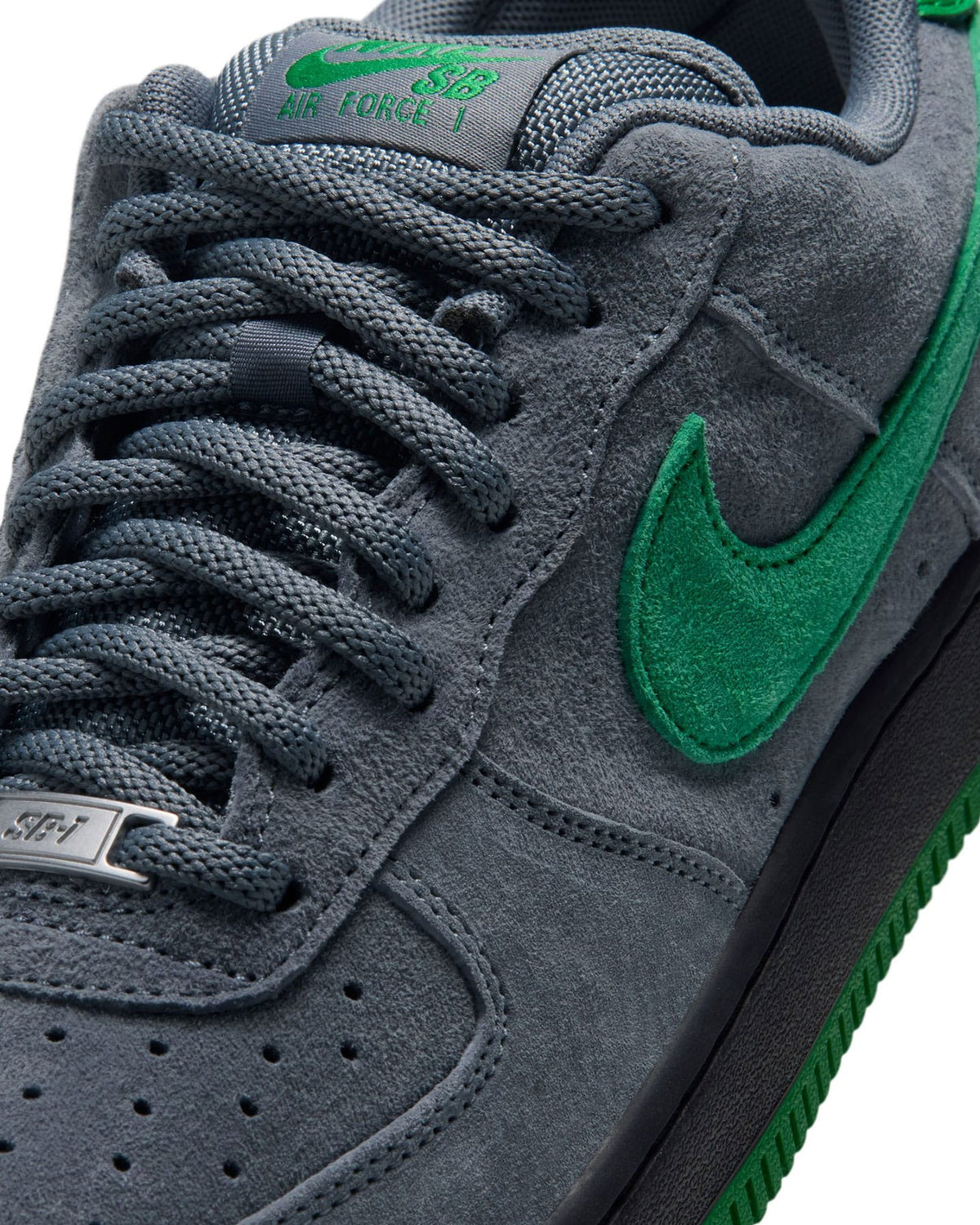 Nike SB Air Force 1 SE - Cool Grey / Court Green - Black - -