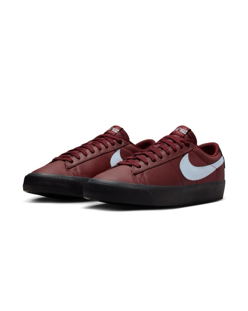 Nike SB Blazer Low Pro GT - Dark Team Red / LT Armory Blue - -