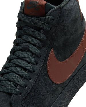 Nike SB Blazer Mid - Black Spruce / Corduroy Brown - -