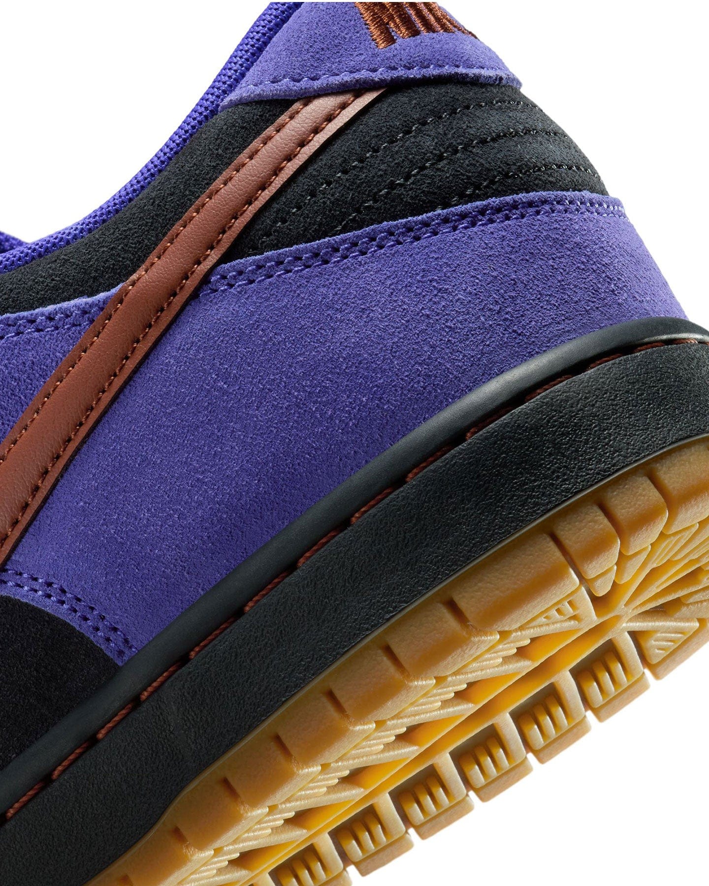 Nike SB Dunk Low Pro - Persian Violet / Cinnamon - Off Noir - -