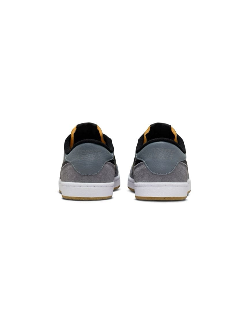 Nike SB FC Classic - Cool Grey / Black - White - Vivid Orange - -