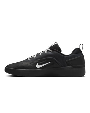 Nike SB Nyjah 4 - Black / White - -