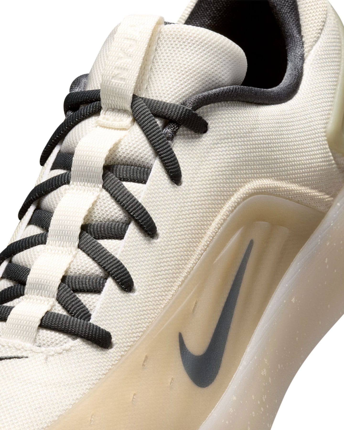 Nike SB Nyjah 4 - Desert Khaki / DK Smoke Grey - -