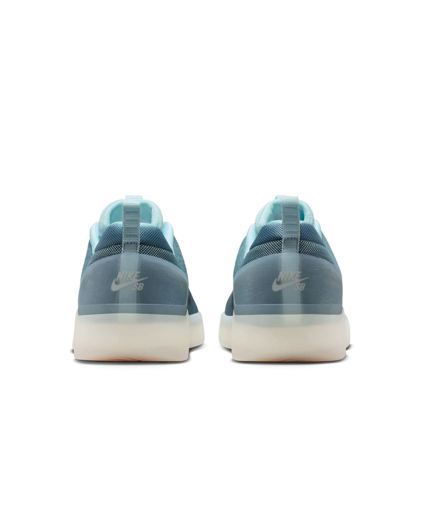 Nike SB Nyjah 4 - Glacier Blue / Black - Smokey Blue - -