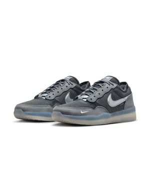 Nike SB PS8 - Grey / Metallic Silver - -