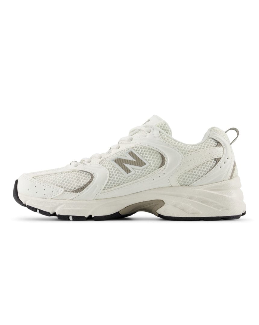 Women's New Balance 530 - Sea Salt / Arid Stone - -