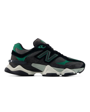 Women's New Balance 9060 - Black / Green - -